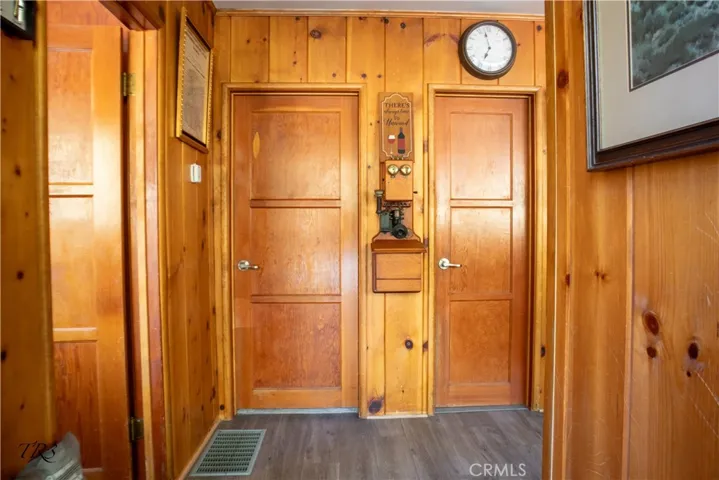 755 Mountain View Avenue, Wrightwood, California 92397