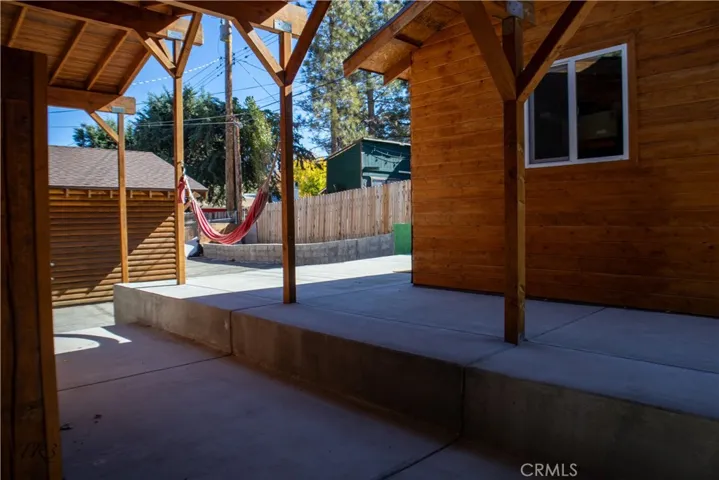 755 Mountain View Avenue, Wrightwood, California 92397