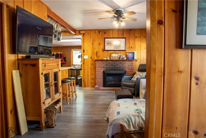 755 Mountain View Avenue, Wrightwood, California 92397