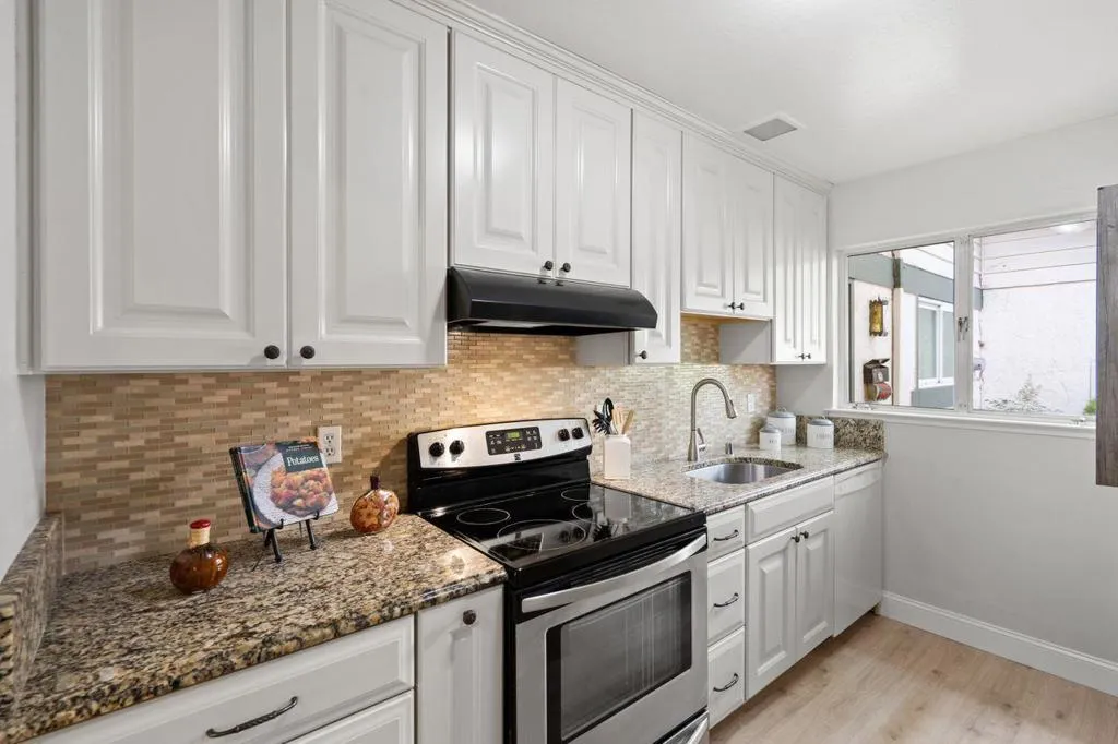 1294 Terra Nova Boulevard, Pacifica, California 94044 home-pic-8