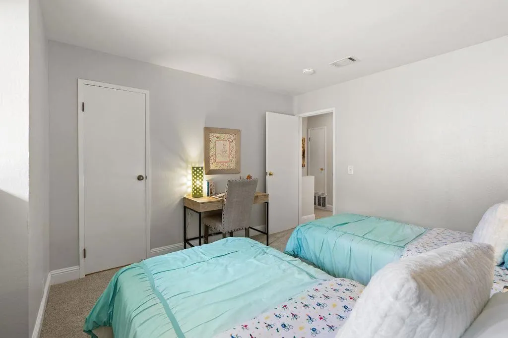 1294 Terra Nova Boulevard, Pacifica, California 94044 home-pic-17