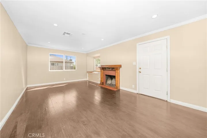 10360 Amboy Avenue, Pacoima, California 91331