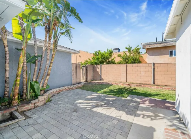 10360 Amboy Avenue, Pacoima, California 91331