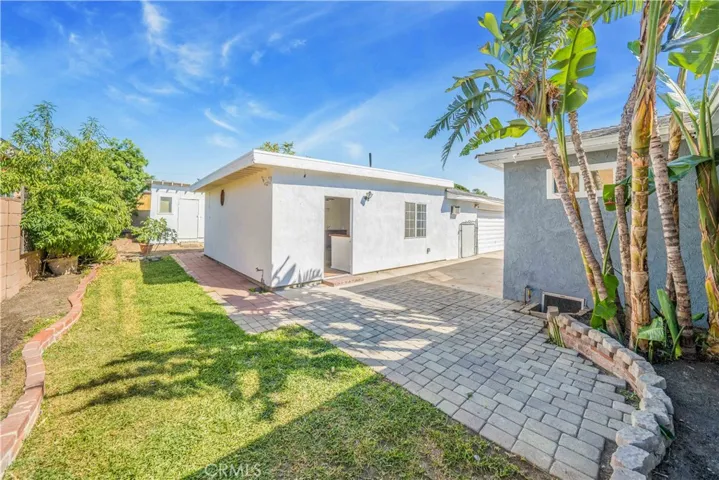 10360 Amboy Avenue, Pacoima, California 91331