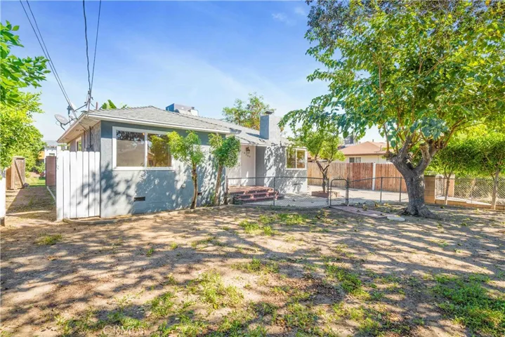 10360 Amboy Avenue, Pacoima, California 91331