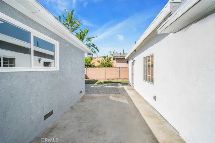 10360 Amboy Avenue, Pacoima, California 91331
