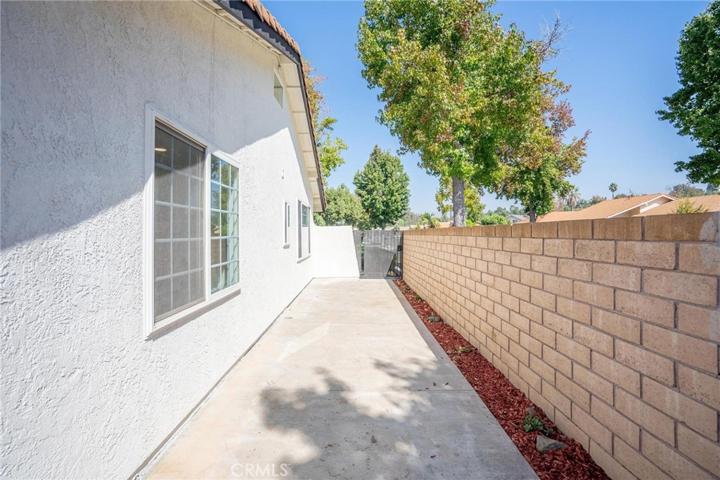6190 E Baja Drive, Anaheim Hills, California 92807