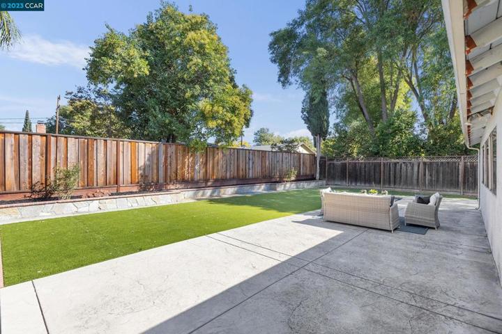 2824 Lyon Cir, Concord, California 94518