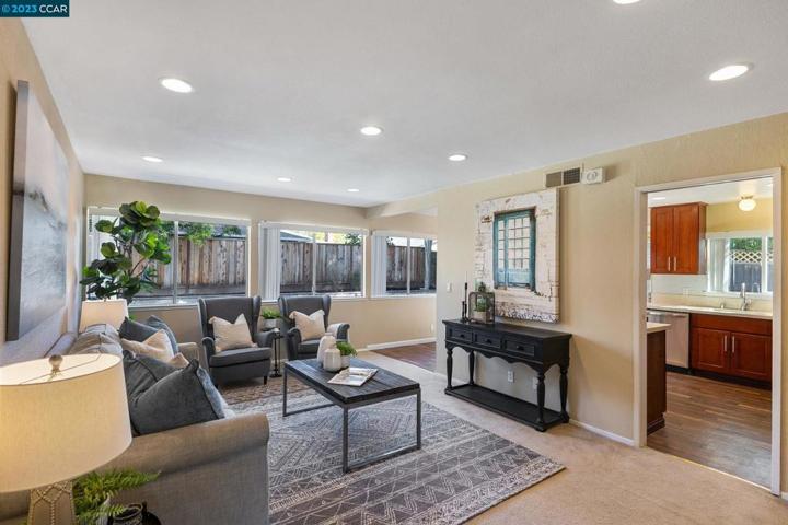 2824 Lyon Cir, Concord, California 94518