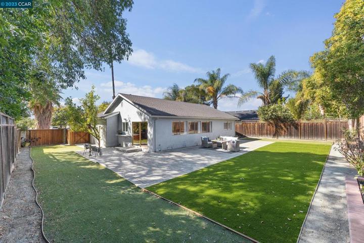 2824 Lyon Cir, Concord, California 94518
