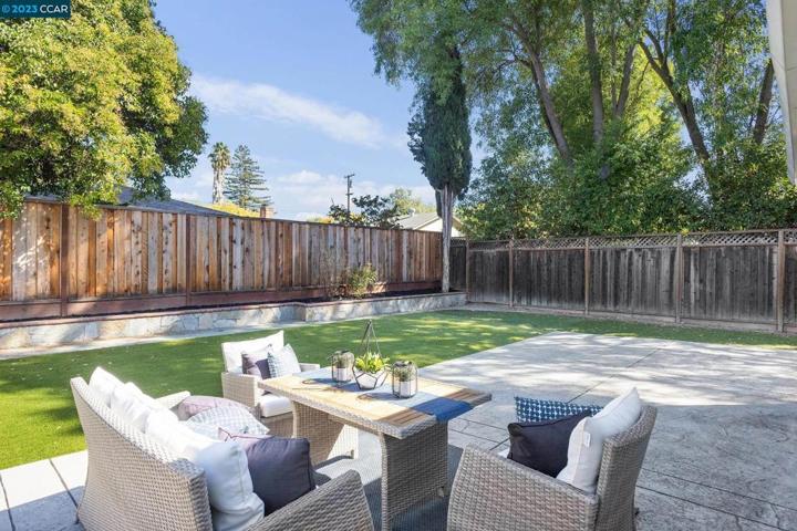 2824 Lyon Cir, Concord, California 94518
