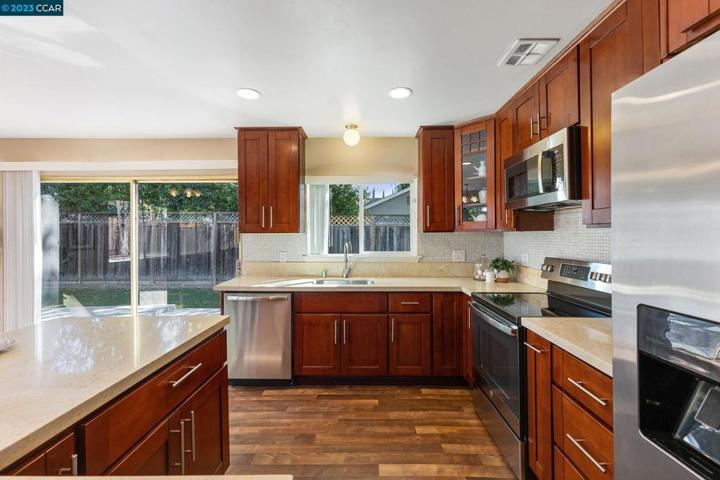 2824 Lyon Cir, Concord, California 94518