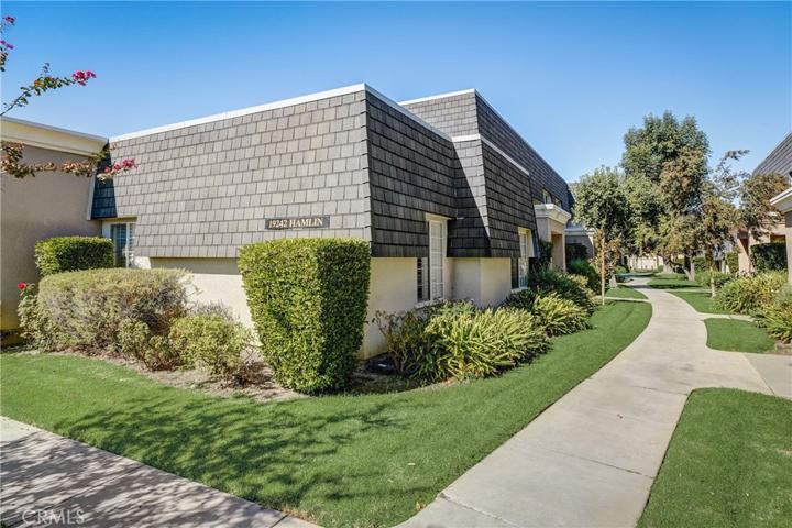 19242 Hamlin Street Unit 3, Reseda, California 91335