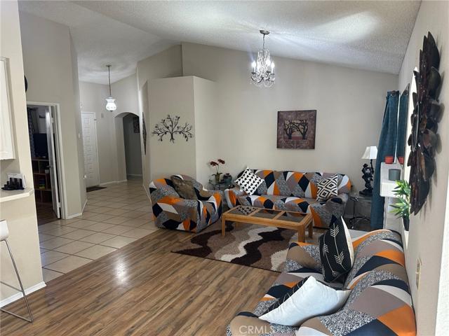 930 Countryside Street, Hemet, California 92545