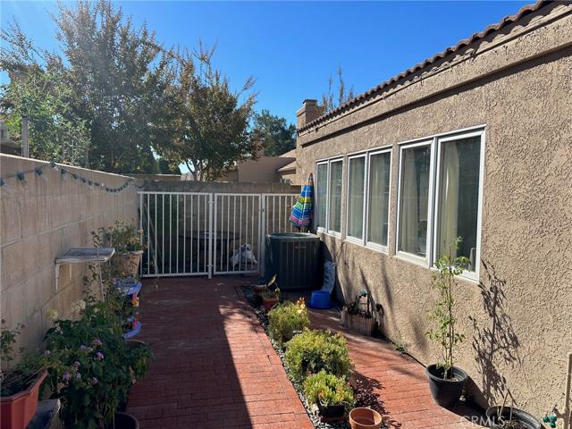 930 Countryside Street, Hemet, California 92545