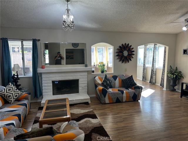 930 Countryside Street, Hemet, California 92545