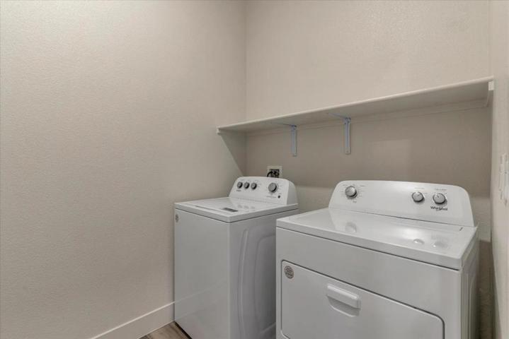 243 Vienna Way, Hollister, California 95023