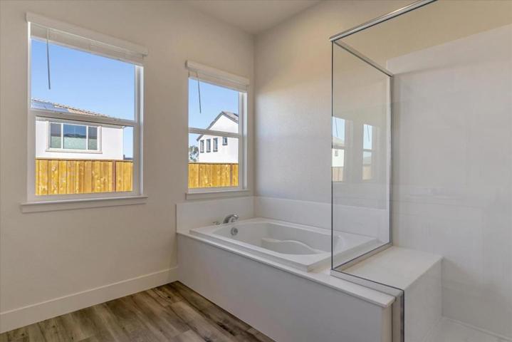243 Vienna Way, Hollister, California 95023