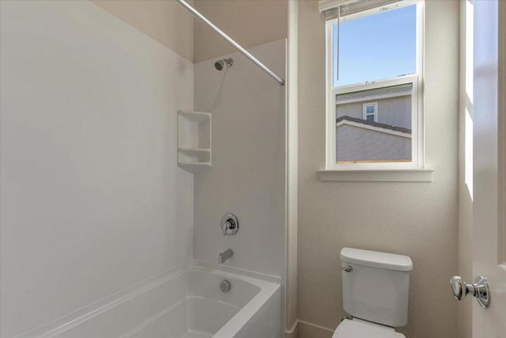 243 Vienna Way, Hollister, California 95023