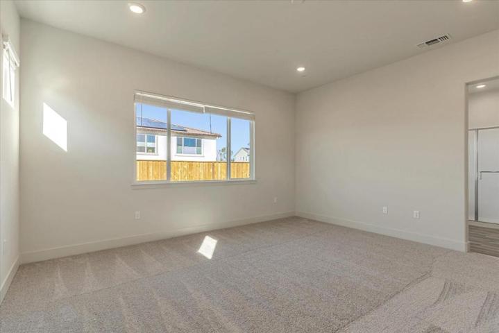 243 Vienna Way, Hollister, California 95023