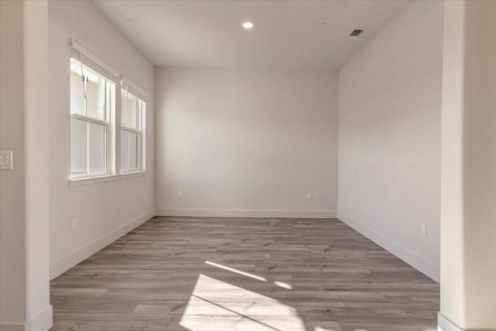 243 Vienna Way, Hollister, California 95023