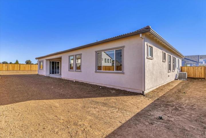 243 Vienna Way, Hollister, California 95023