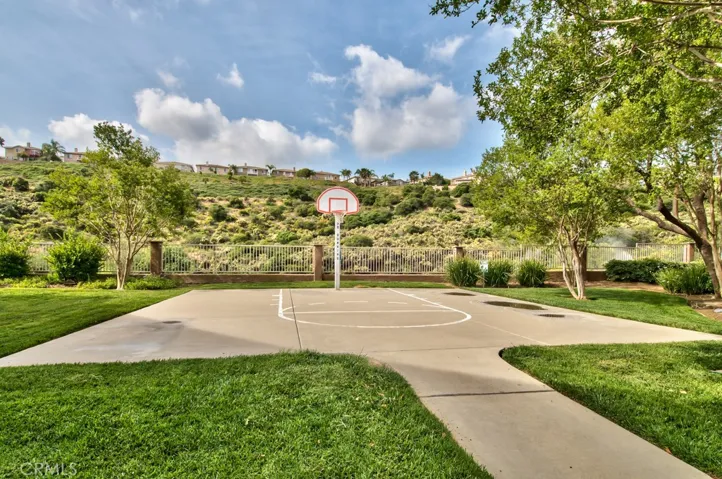 2525 San Gabriel Way Unit 203, Corona, California 92882