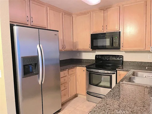 2525 San Gabriel Way Unit 203, Corona, California 92882