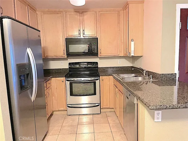 2525 San Gabriel Way Unit 203, Corona, California 92882