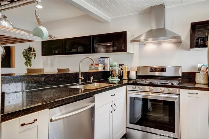 5720 Owensmouth Avenue Unit 163, Woodland Hills, California 91367