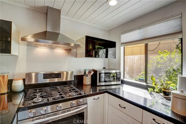 5720 Owensmouth Avenue Unit 163, Woodland Hills, California 91367