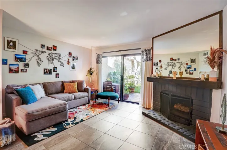 5720 Owensmouth Avenue Unit 163, Woodland Hills, California 91367
