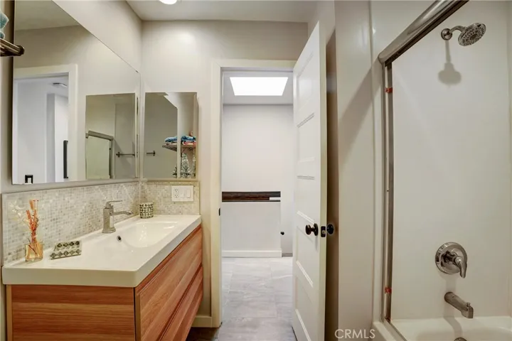 5720 Owensmouth Avenue Unit 163, Woodland Hills, California 91367