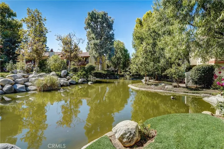 5720 Owensmouth Avenue Unit 163, Woodland Hills, California 91367