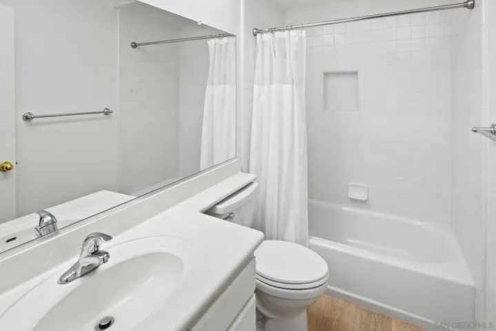 6877 Caminito Mundo Unit #32, San Diego, California 92119