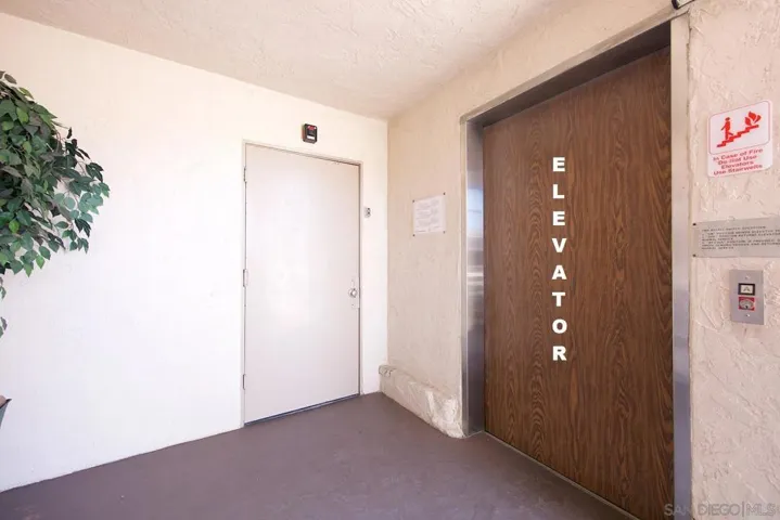 6877 Caminito Mundo Unit #32, San Diego, California 92119