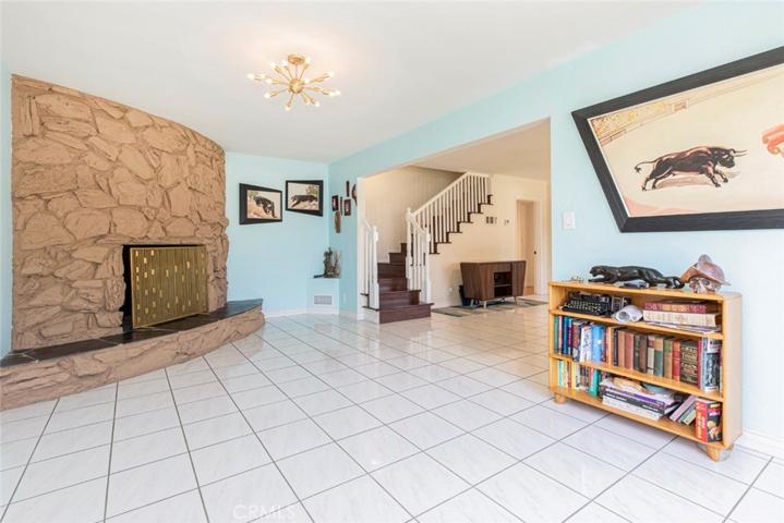 1181 N Fairvalley Avenue, Covina, California 91722