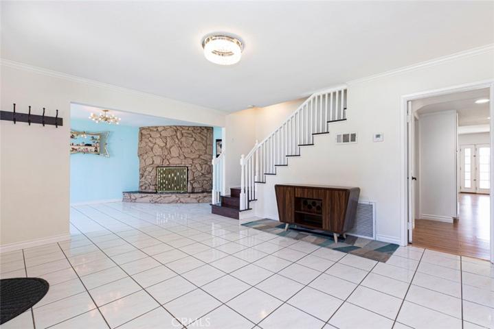 1181 N Fairvalley Avenue, Covina, California 91722