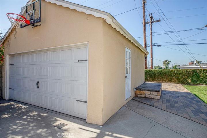 1181 N Fairvalley Avenue, Covina, California 91722