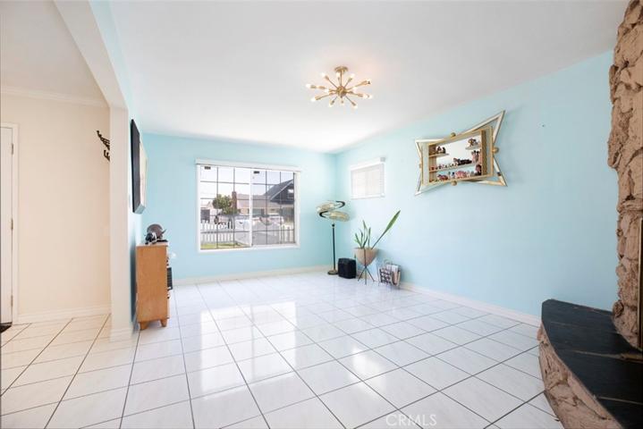 1181 N Fairvalley Avenue, Covina, California 91722