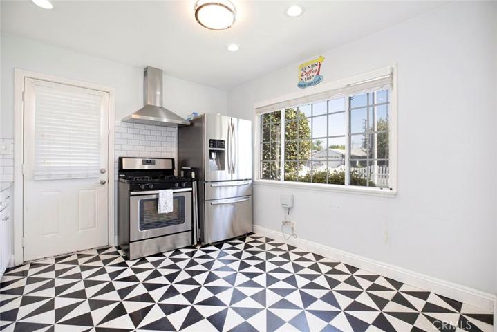 1181 N Fairvalley Avenue, Covina, California 91722