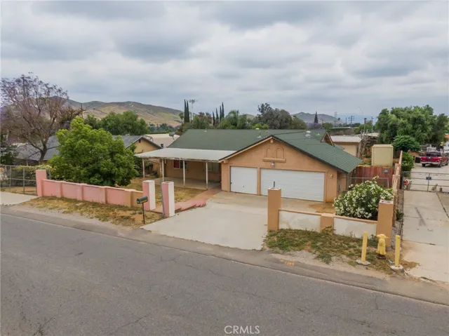 6992 38th Street, Jurupa Valley, California 92509