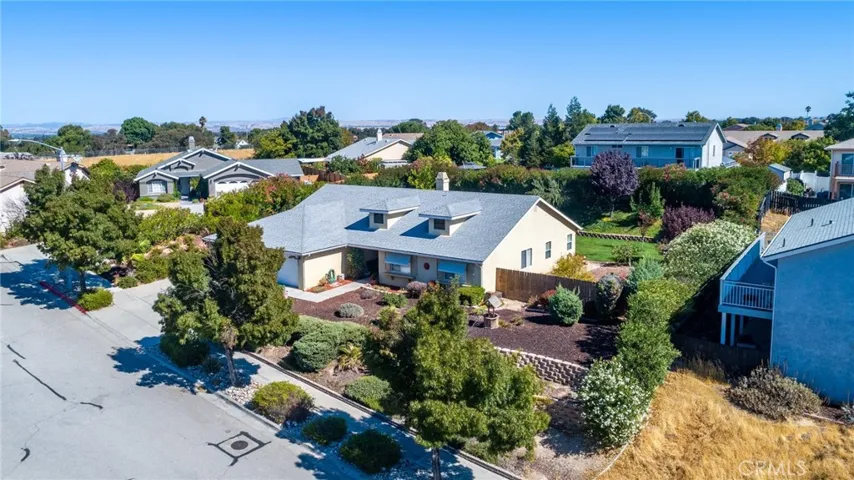 2302 Cielo Court, Paso Robles, California 93446