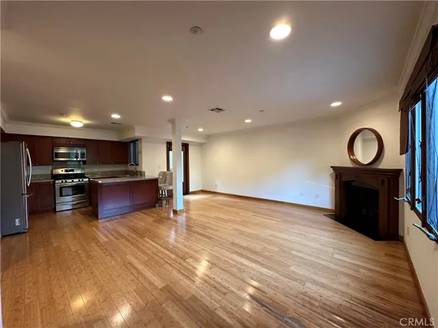 2424 Oswego Street Unit 4, Pasadena, California 91107
