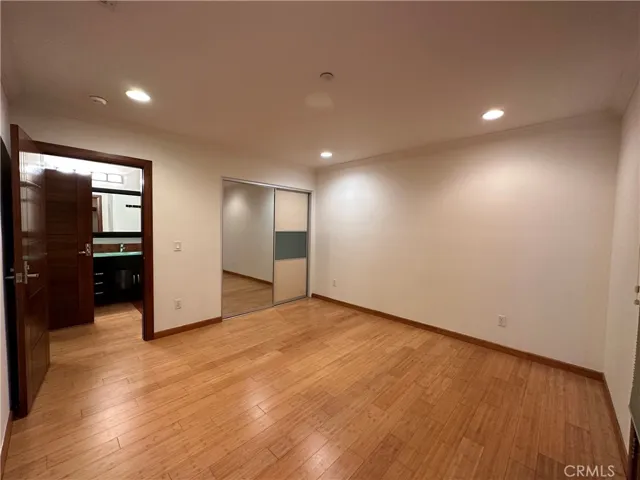 2424 Oswego Street Unit 4, Pasadena, California 91107