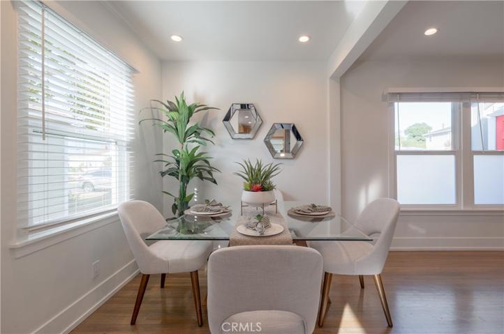 Dining area is light & bright!