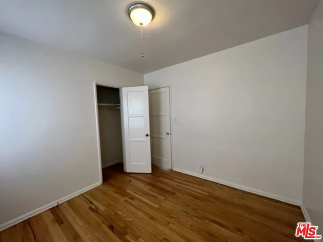 Middle bedroom