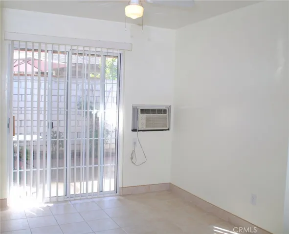 1107 W Memory Lane 11a, Santa Ana, California 92706