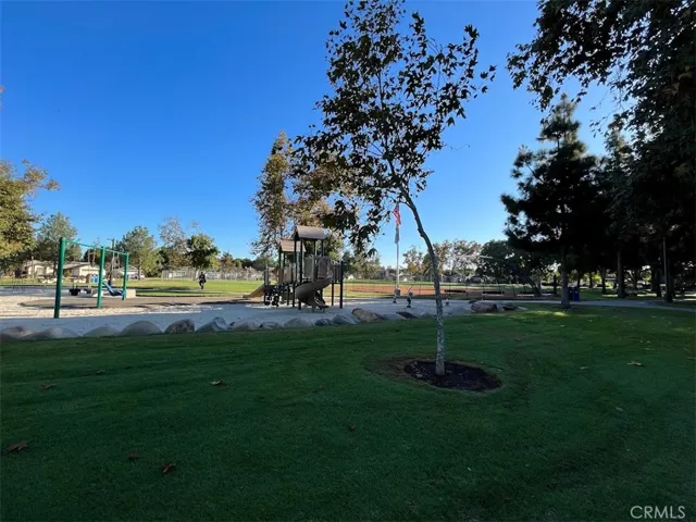 1107 W Memory Lane 11a, Santa Ana, California 92706