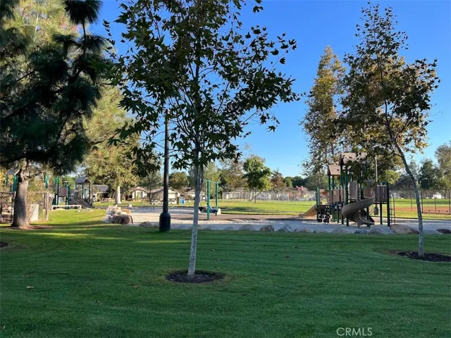 1107 W Memory Lane 11a, Santa Ana, California 92706